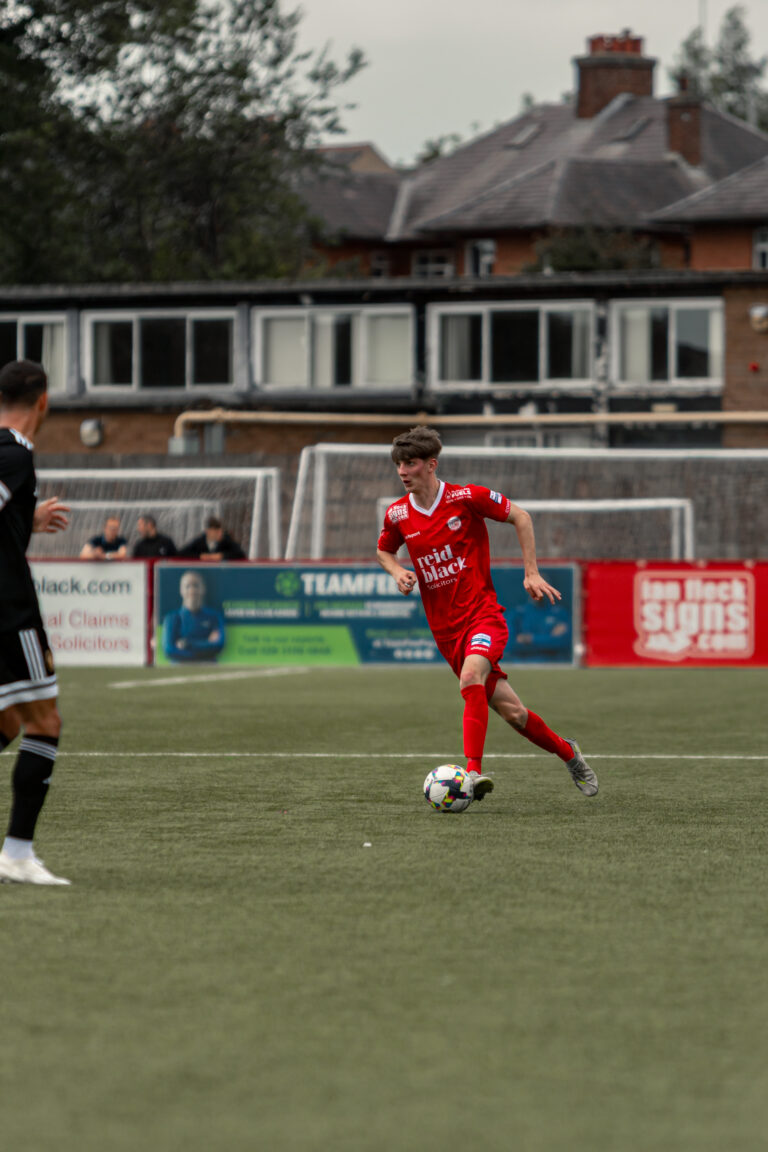 Clinical Carrick too much for Comrades