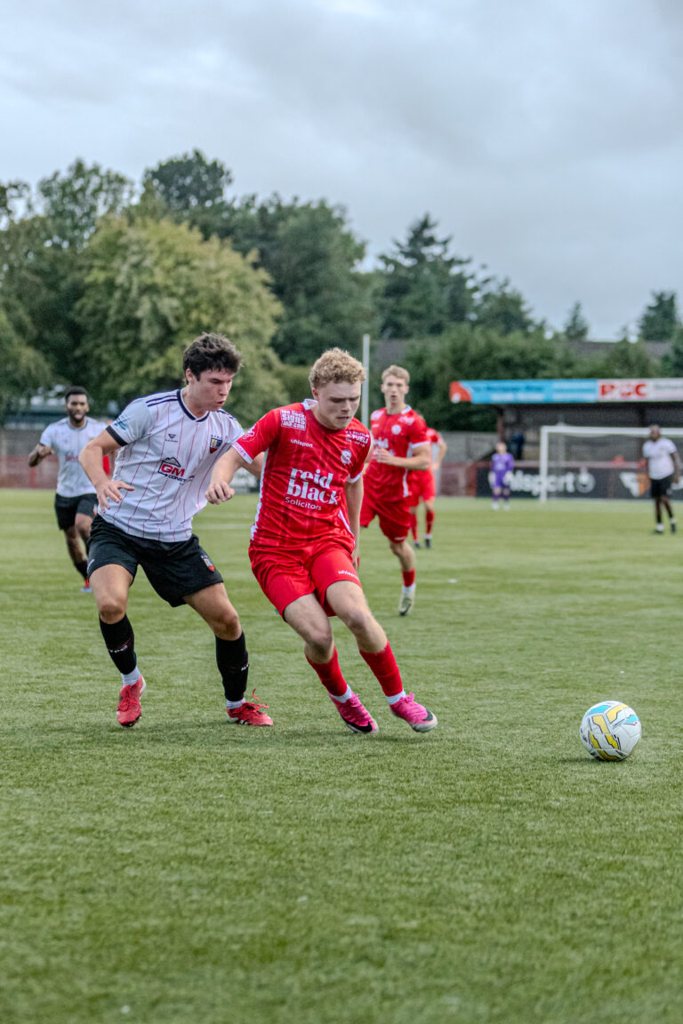 Blistering first-half sees Comrades overwhelm Banbridge