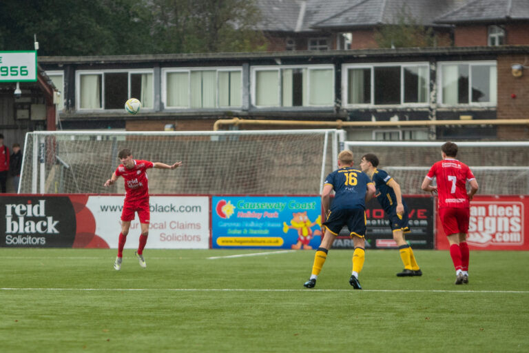 Comrades fight back to secure point against Sunnyside