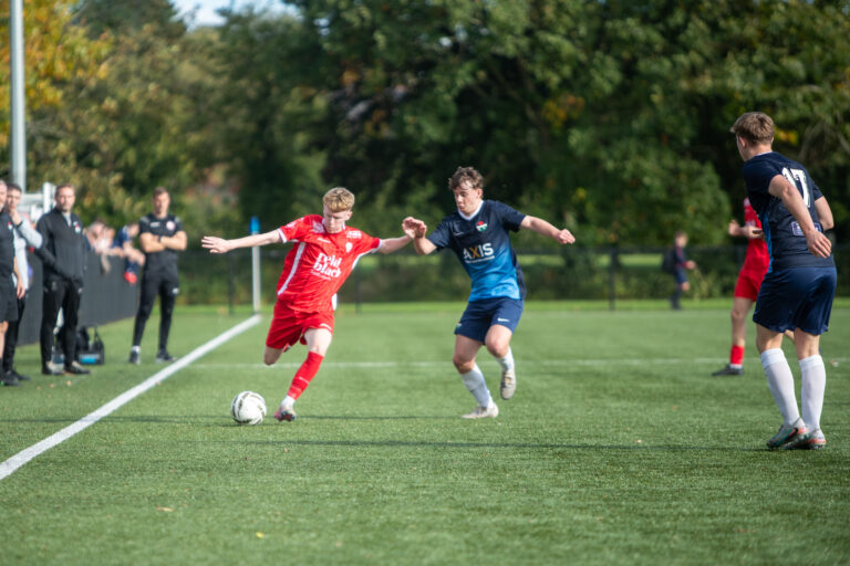 Comrades left disappointed after Rosario grab late winner