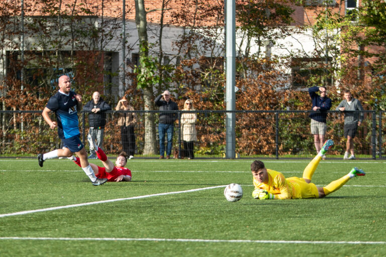 Comrades left disappointed after Rosario grab late winner